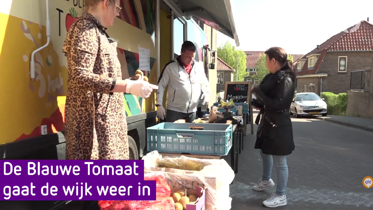 De Blauwe Tomaat gaat de wijk weer in - Omroep Gelderland